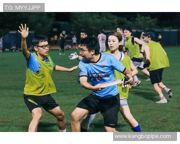 飞盘焦点：南京飞盘队的灵活性探讨